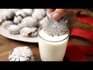 Chocolate Crinkle Cookies
